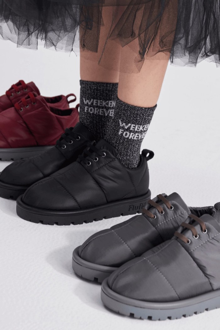 Main image in gallery